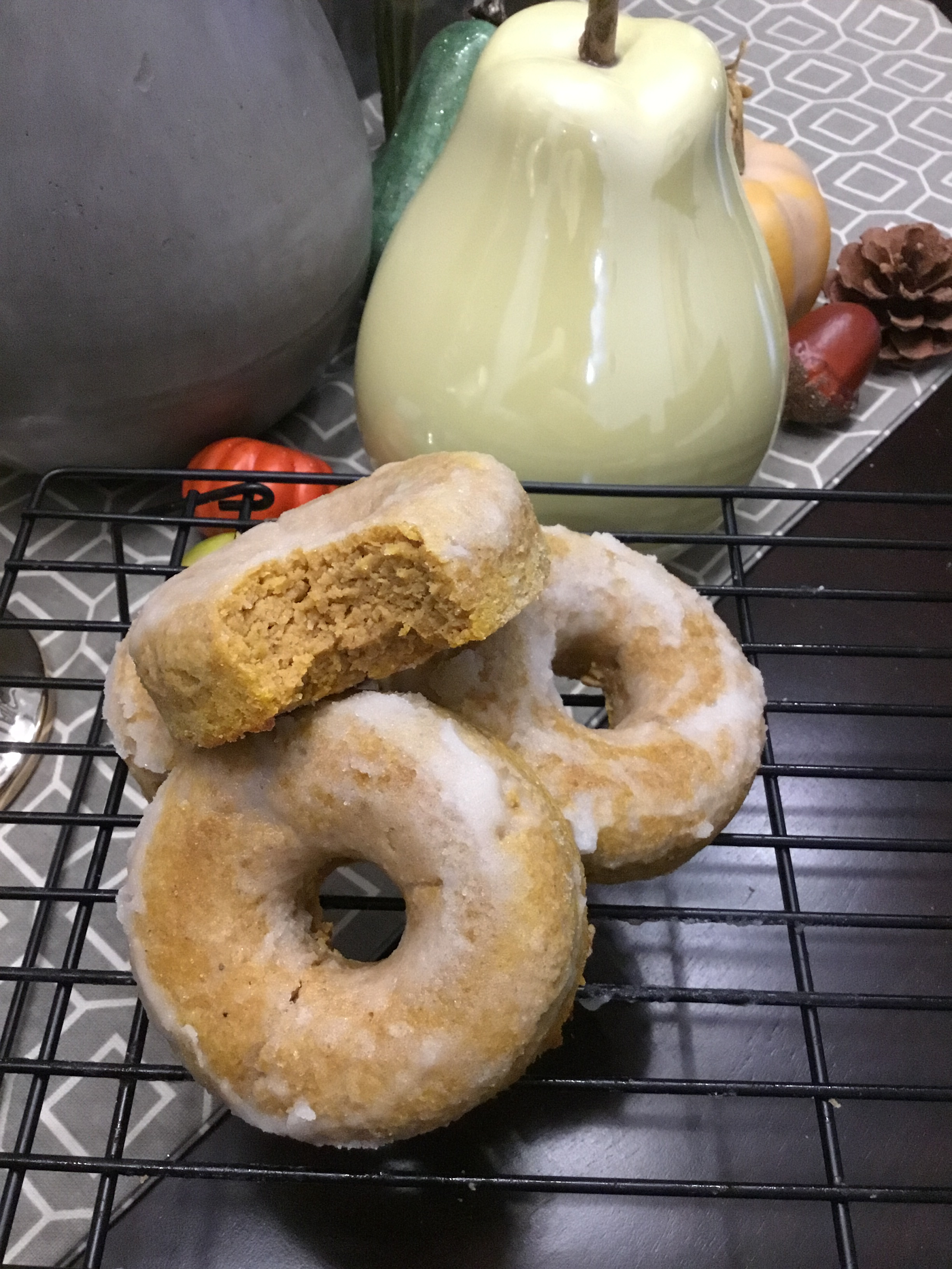 Pumpkin Donuts with Maple Glaze – Stevia Select